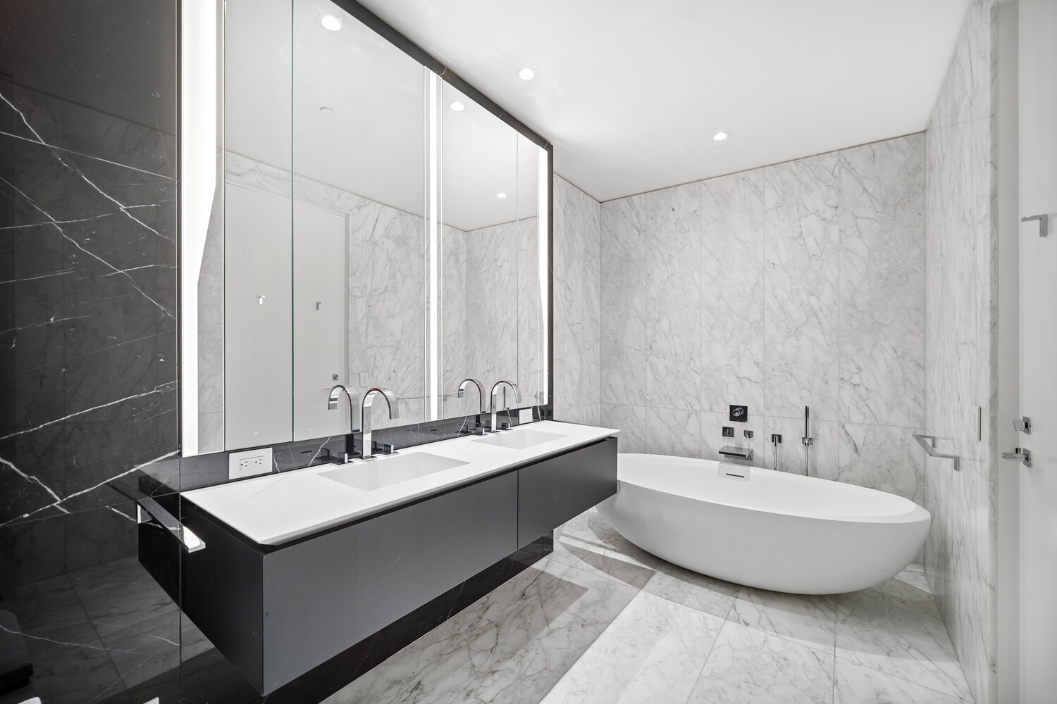 520 W 28TH Street 7