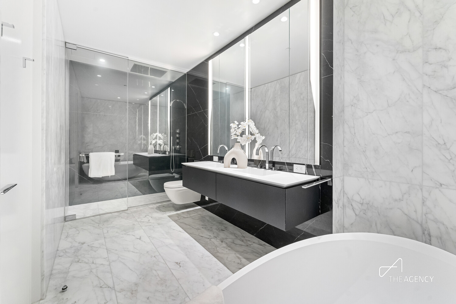 520 W 28TH Street 7