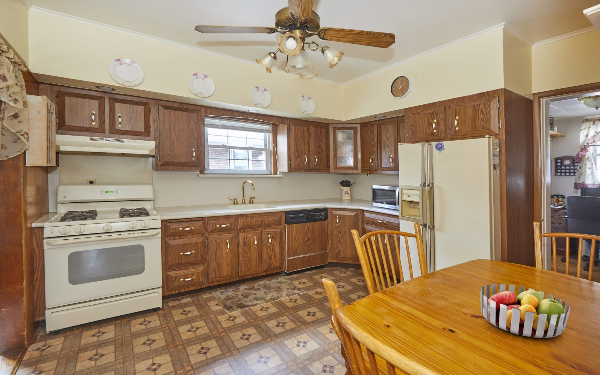 Before virtual staging